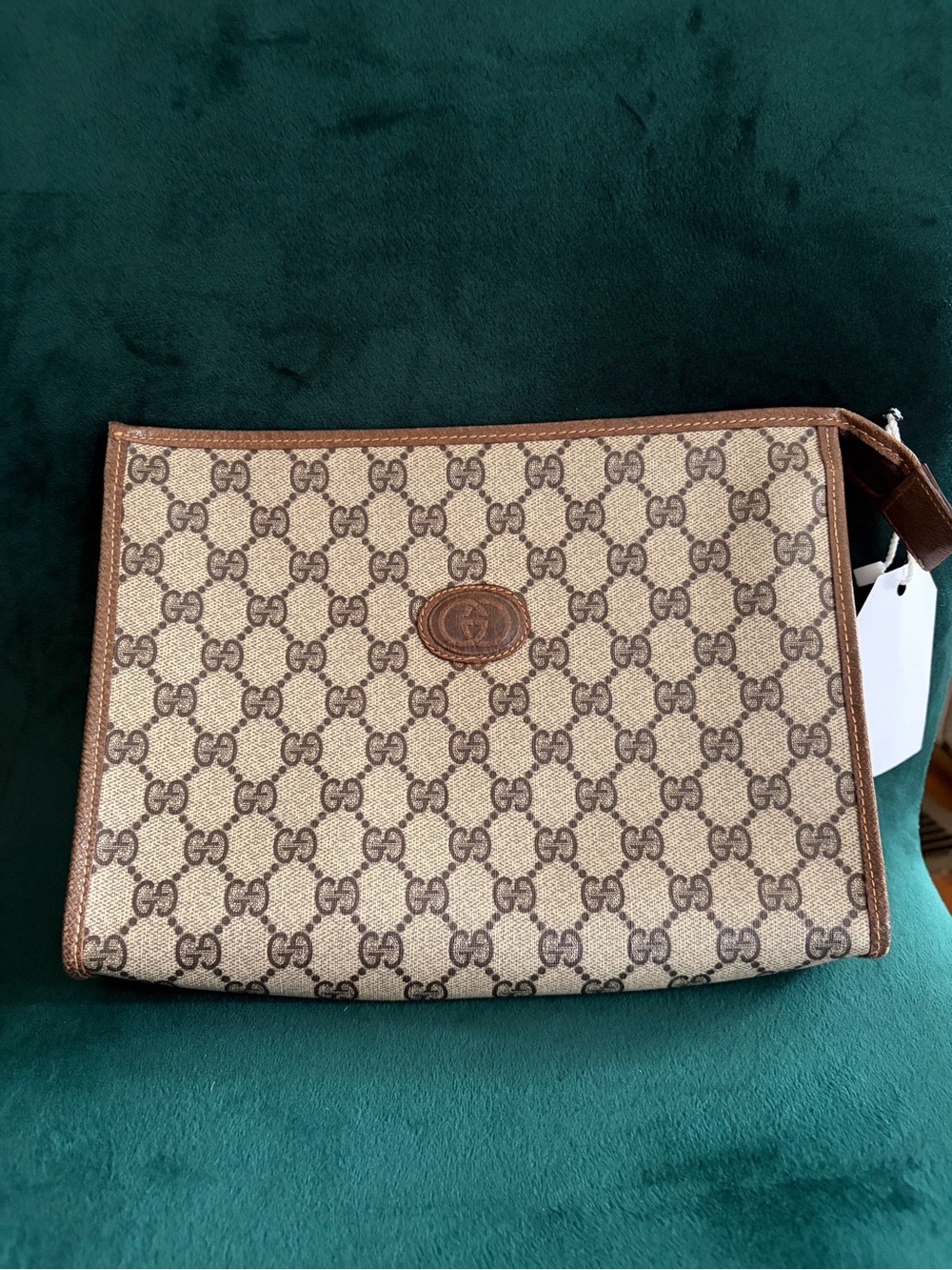 Gucci Brown Beige GG Supreme Zip Pouch Like New